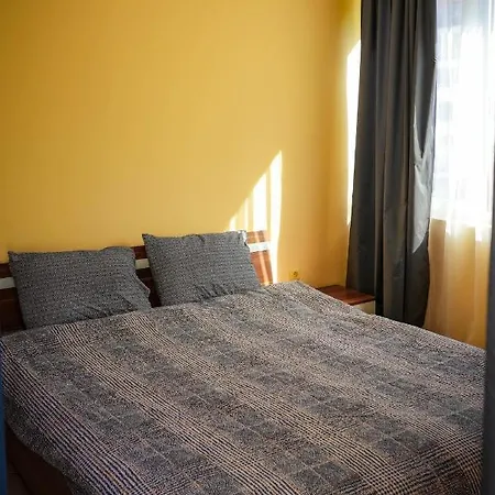 Holiday Vila Апартаменты *